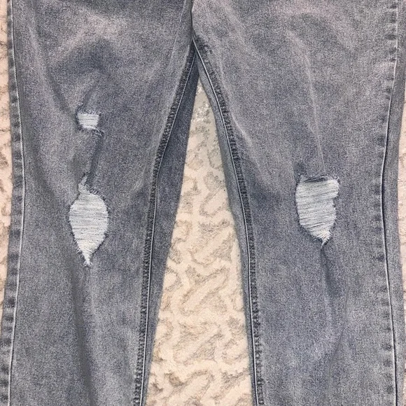 No Boundaries Women's ripped Jeans Overalls - Picture 3 of 5